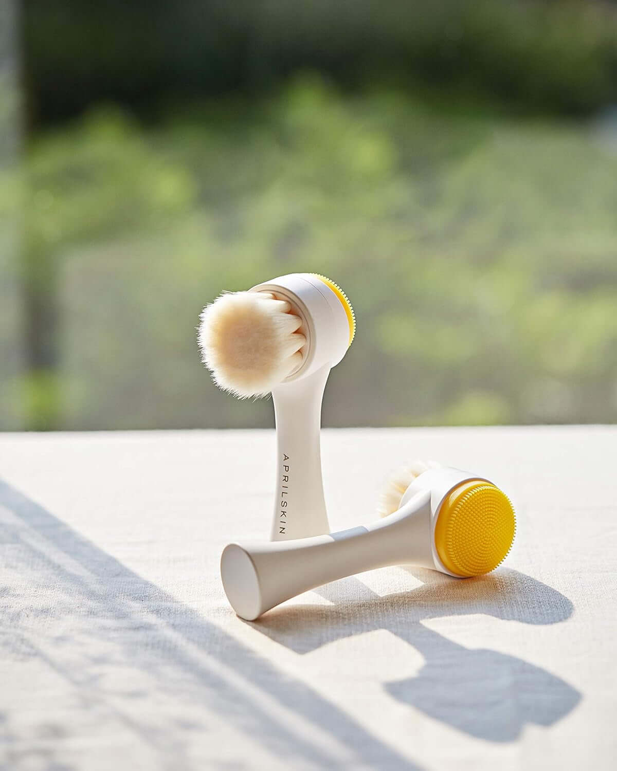 Unlock Radiant Skin with APRILSKIN Dual Cleansing Pore Brush