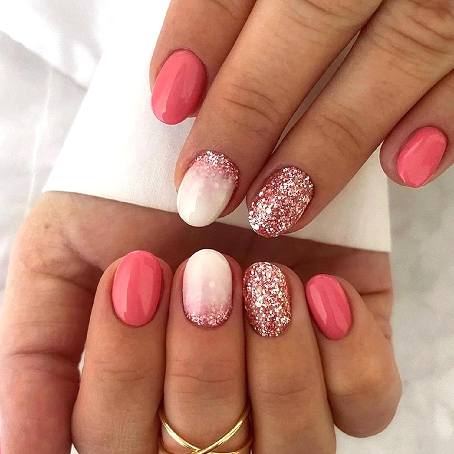 Chic Blue Floral Press On Nails - Short Round Glossy Full Cover Design - 24 Pcs Artificial Stick On Nails for Effortless Style