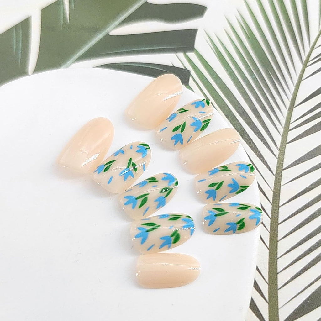 Chic Blue Floral Press On Nails - Short Round Glossy Full Cover Design - 24 Pcs Artificial Stick On Nails for Effortless Style